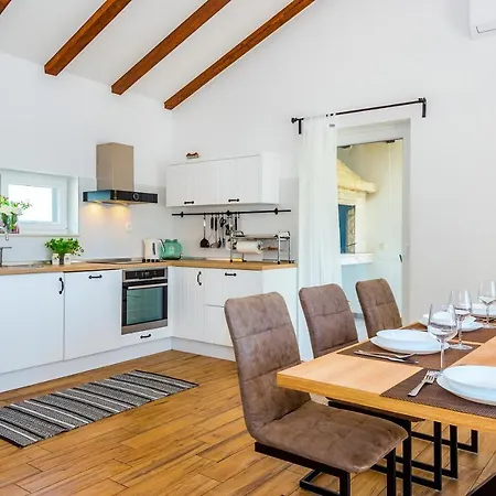 Sunrise 希贝尼克